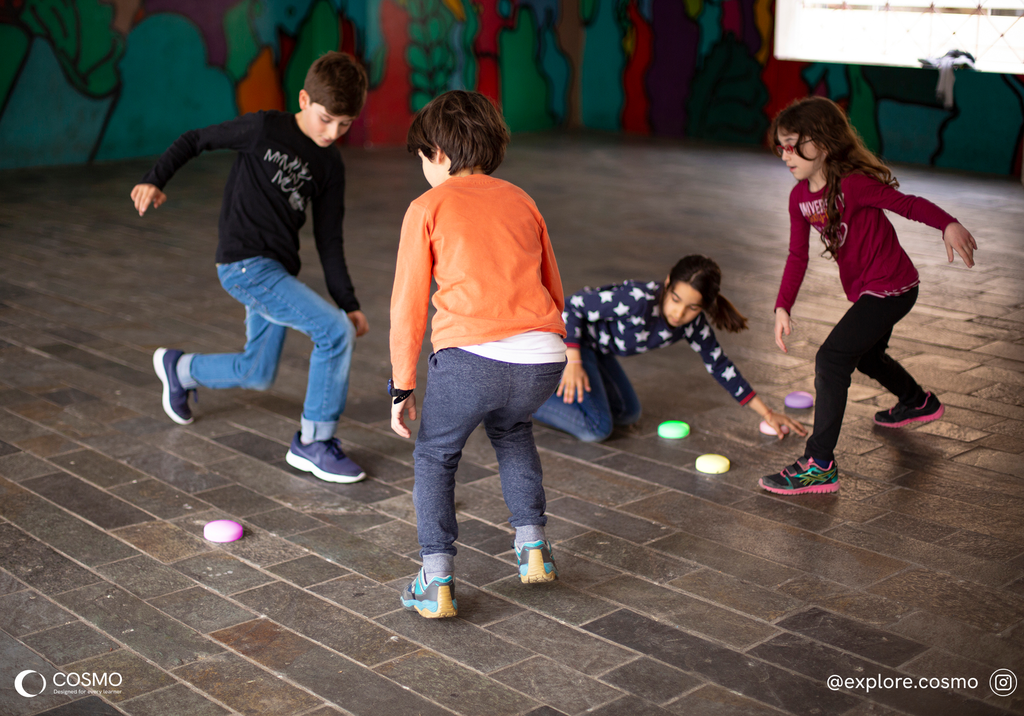 Cosmo Lernsystem – interaktives Lernen, Bewegen und Kommunizieren